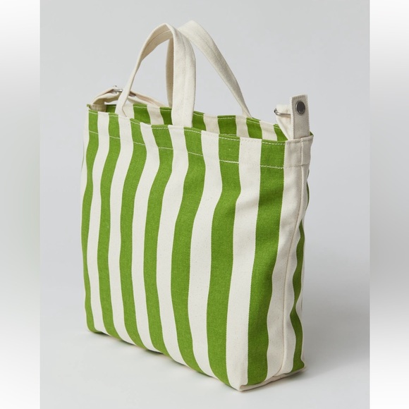BAGGU Horizontal Duck Bag- Green Awning Stripe - Picture 3 of 4